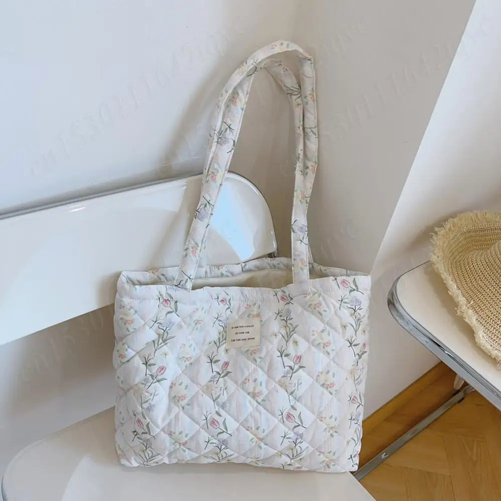 Women Quilted Diamond Lattice Handbag Floral Shoulder Bag Large Capacity Carrying Bag Stylish Commuting Bag Puffy Tote Handbag