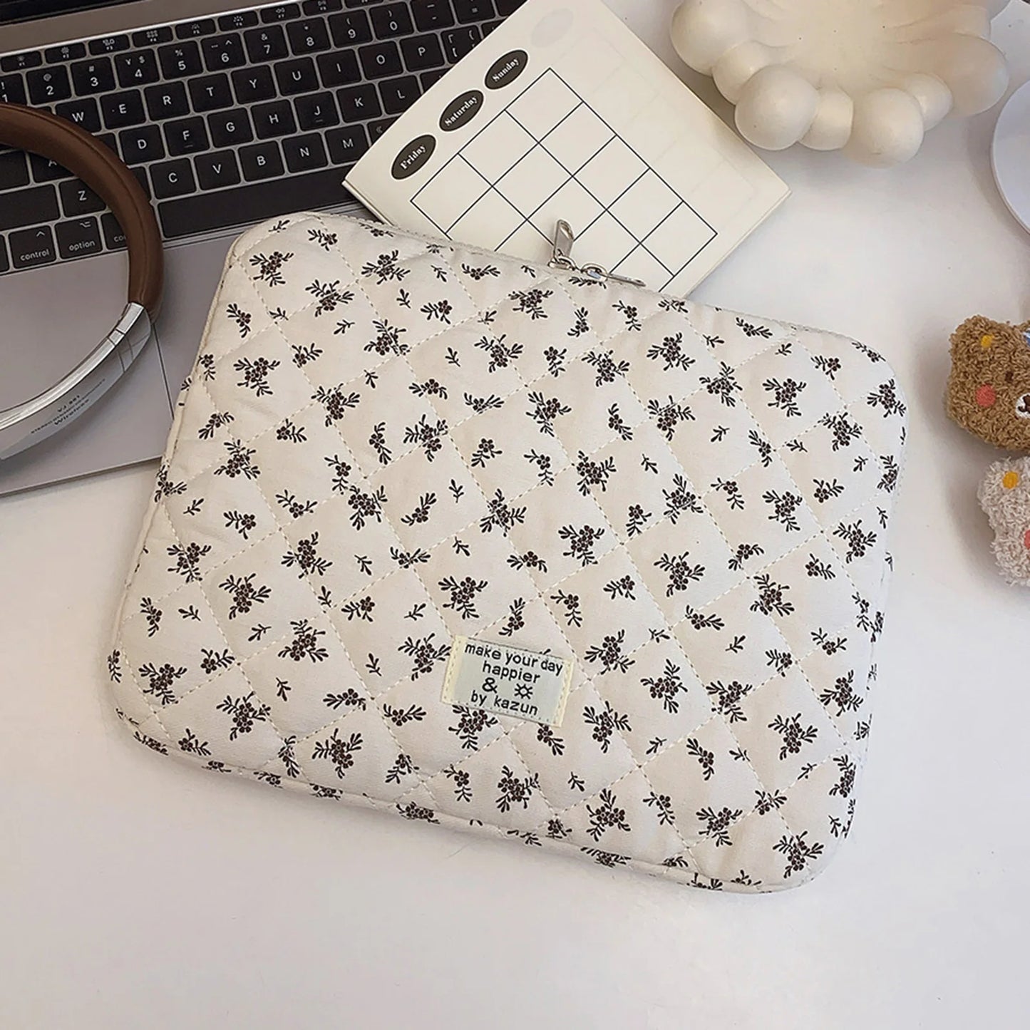 Maple Leaf Fluffy Padded Bag Cute Embroidery Puffy Protective Case Shockproof Cute Quilted Laptop Sleeve Computer Storage Bag