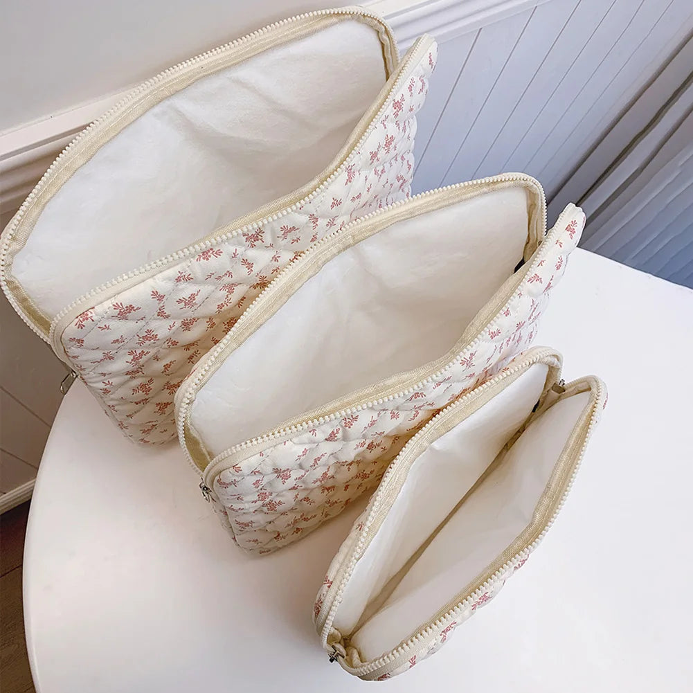 Maple Leaf Fluffy Padded Bag Cute Embroidery Puffy Protective Case Shockproof Cute Quilted Laptop Sleeve Computer Storage Bag