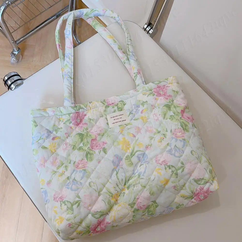 Women Quilted Diamond Lattice Handbag Floral Shoulder Bag Large Capacity Carrying Bag Stylish Commuting Bag Puffy Tote Handbag
