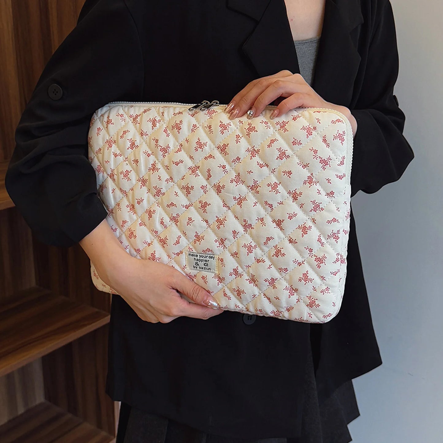 Maple Leaf Fluffy Padded Bag Cute Embroidery Puffy Protective Case Shockproof Cute Quilted Laptop Sleeve Computer Storage Bag