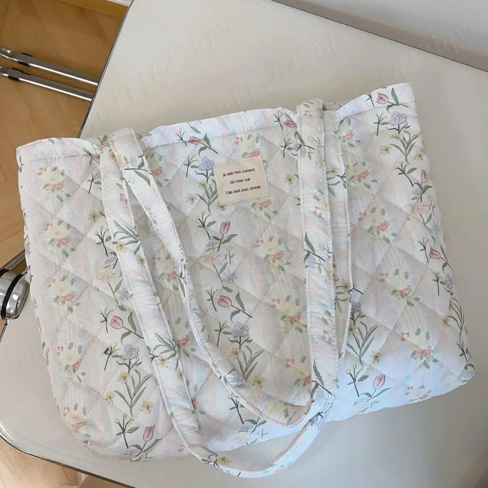 Women Quilted Diamond Lattice Handbag Floral Shoulder Bag Large Capacity Carrying Bag Stylish Commuting Bag Puffy Tote Handbag