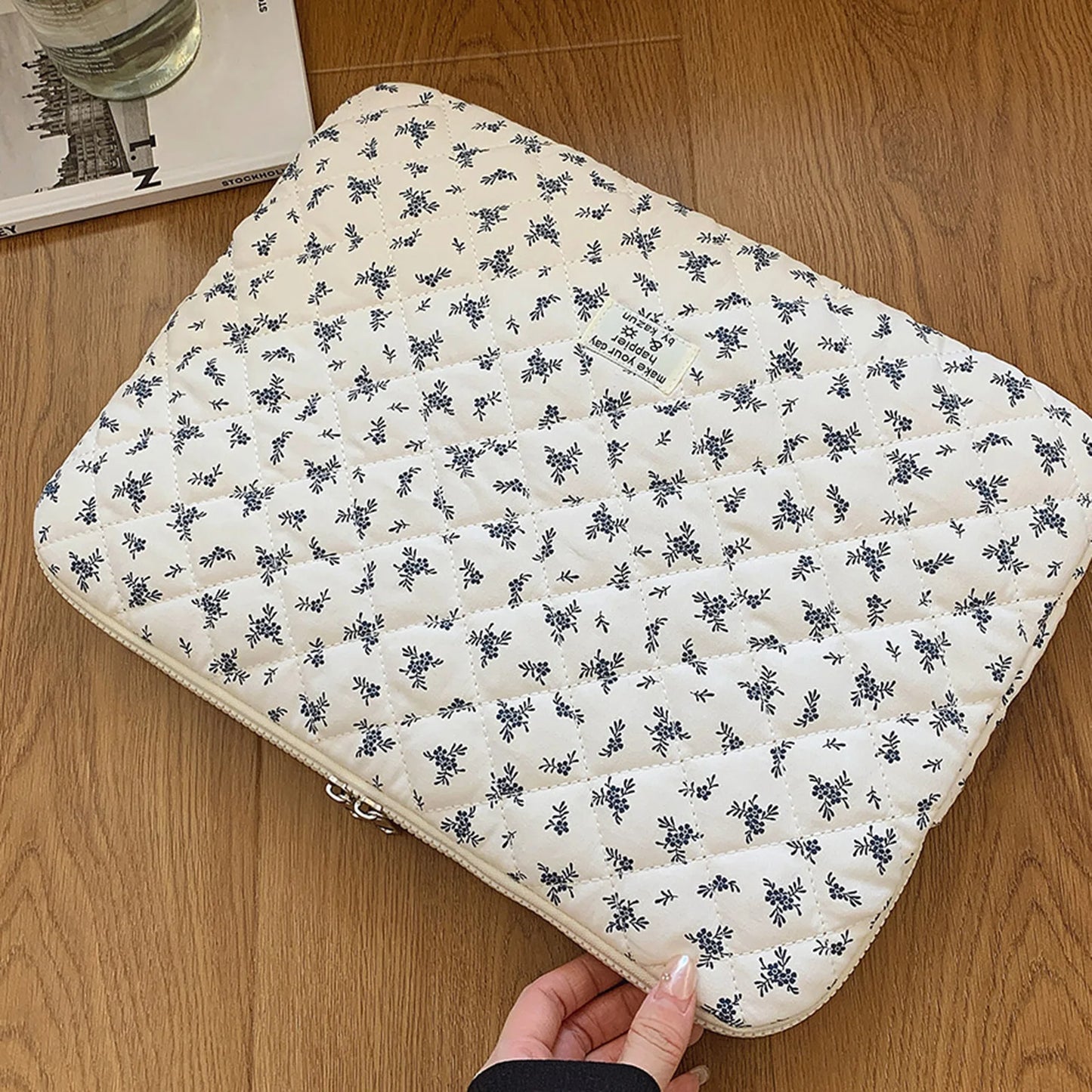 Maple Leaf Fluffy Padded Bag Cute Embroidery Puffy Protective Case Shockproof Cute Quilted Laptop Sleeve Computer Storage Bag