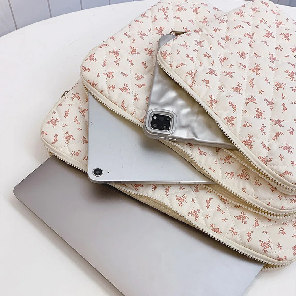 Maple Leaf Fluffy Padded Bag Cute Embroidery Puffy Protective Case Shockproof Cute Quilted Laptop Sleeve Computer Storage Bag