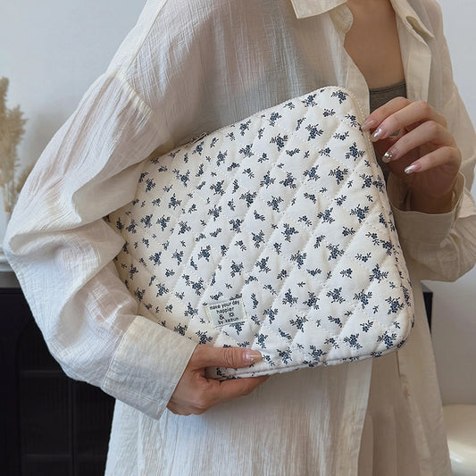Maple Leaf Fluffy Padded Bag Cute Embroidery Puffy Protective Case Shockproof Cute Quilted Laptop Sleeve Computer Storage Bag
